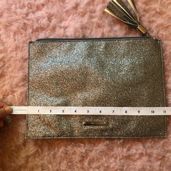Nine West Hand Wallet/ Makeup Bag - Picture 8 of 9